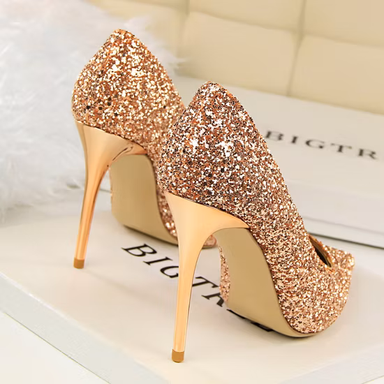 European and American Fashion Women Shoes with High Heels Shallow Tops Pointed Toes Sexy Sequins Ladies Shoes for Wedding or Party Fa9219